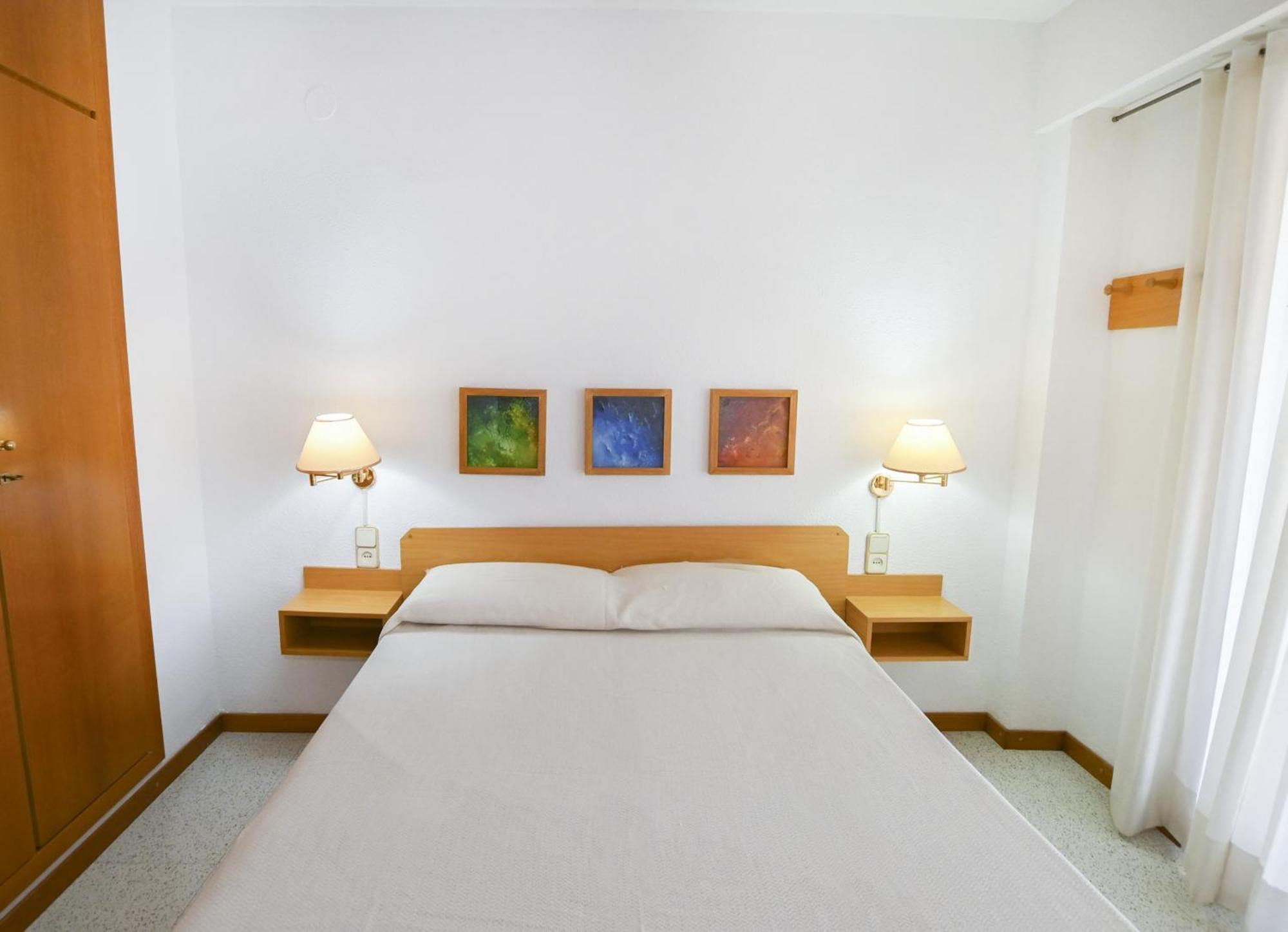 Edificio Calpplace Buitenkant foto