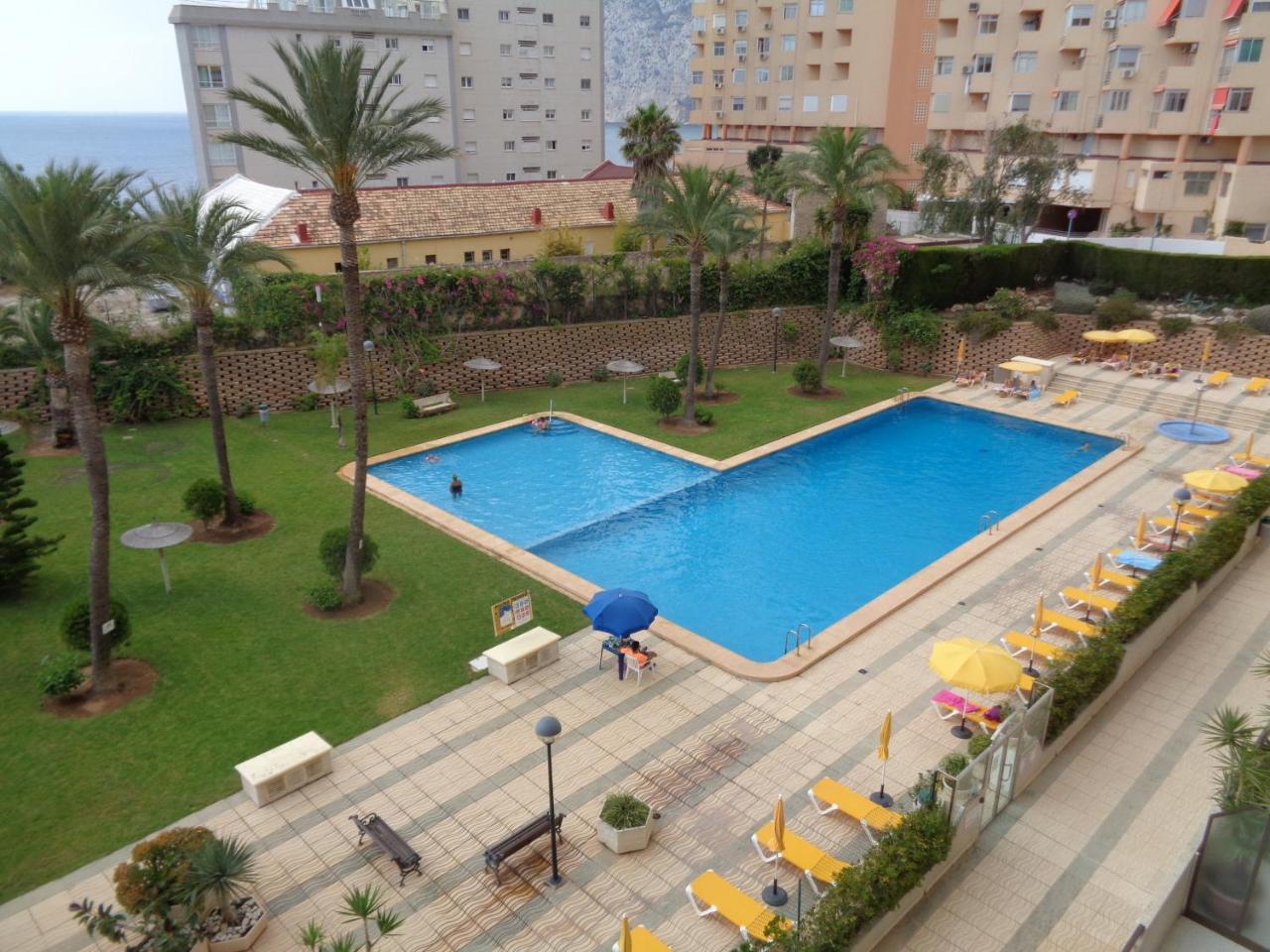 Edificio Calpplace Buitenkant foto